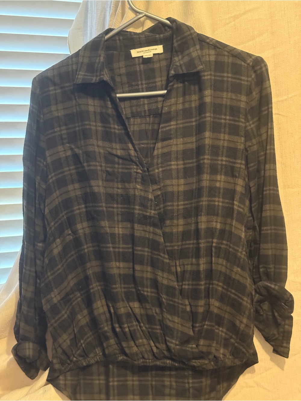 beachlunchlounge Black and Gray Plaid Button-Front Shirt